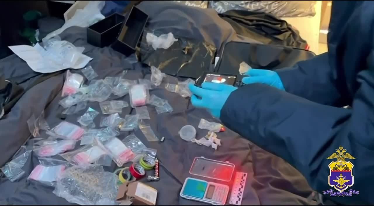 Транспортные полицейские пресекли крупный сбыт метилэфедрона на Кубани