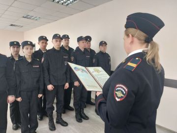 Полицейские приняли присягу в Макеевке