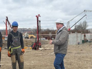 ������� ��������: � ������������� ��������������� ������ ������ ������� ���������� ������� � �����������-����������, ���������� � ���������� ��������� � ������� �� ���������� ��������� ����, � ����� ��� �������...