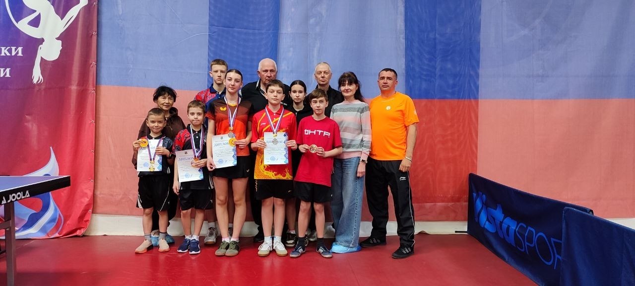 Турнир в Куйбышево: Спортивный дух и победы!