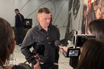 Артист сериала о ФСБ на съемках научился за минуты ломать наручники