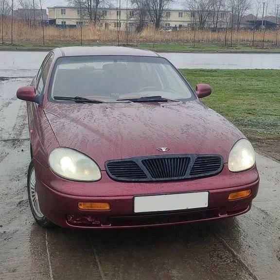 180 �.p. Daewoo Leganza, 1998 �.�