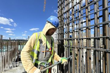 Регионы Дальнего Востока восстановят более 100 объектов в ДНР