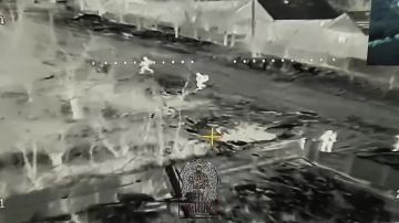 Противник предпринял попытку контрнаступления, воспользовавшись погодными условиями, на участках Гришино — Покровск и Водянское — Родинское