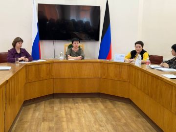 Наталья Великодная: В Администрации Тельмановского муниципального округа состоялось важное рабочее совещание, в котором приняли участие представители малого и среднего бизнеса, учреждений культуры, образования...