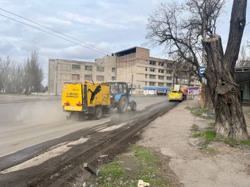 О работах МУП «Простор». Муниципальное унитарное предприятие «Простор» ежедневно выполняет все необходимые работы по содержанию городских улиц