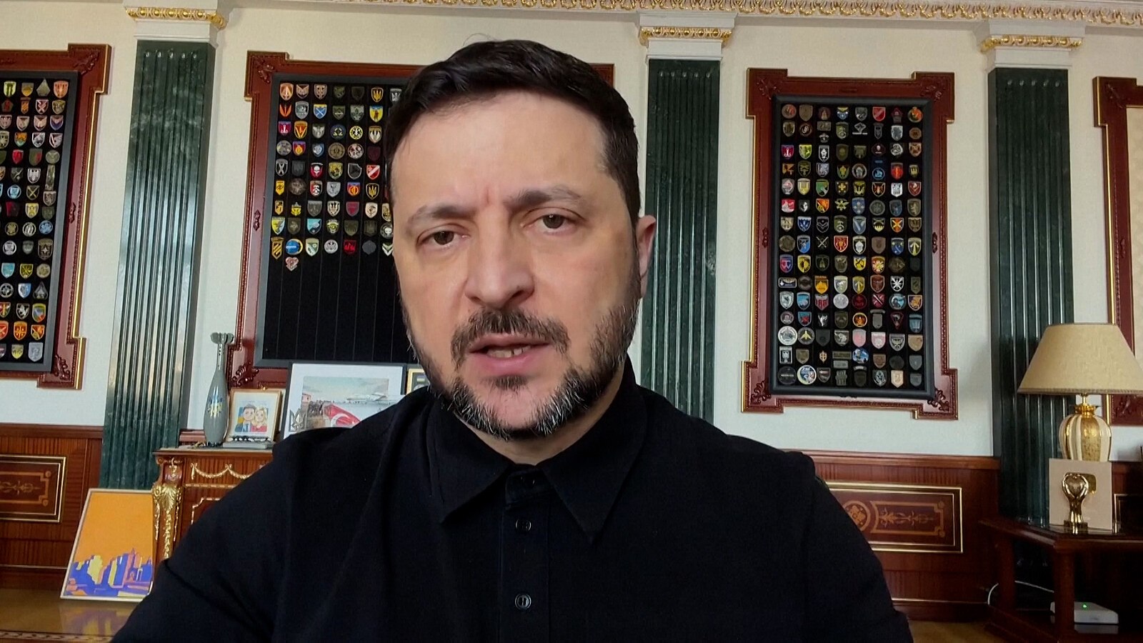 ВРАЖЕСКИЕ ГОЛОСА: БОЛТОВНЯ И ПРОПАГАНДА