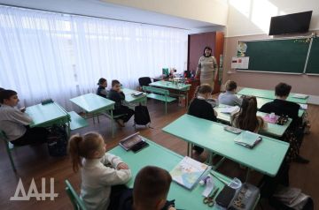 В России стартовала запись детей в первый класс