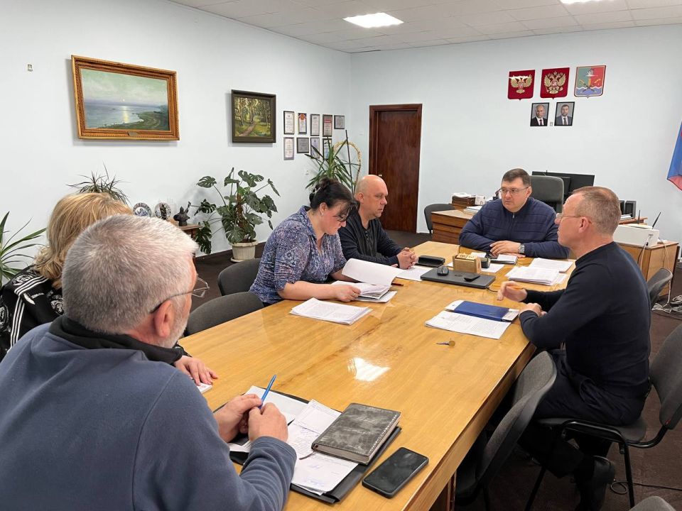 ������� �������: �������, 1 ������, ������ ����������� ��������� �� ������� �������� � �������� ������������ ����� � ������������� ����������� ������������� ������������� ������