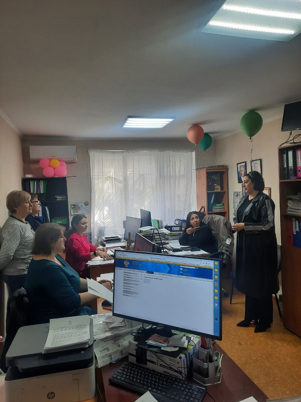 Сегодня член Общественного совета Тельмановского муниципального округа провела встречу с трудовым коллективом отдела культуры, в ходе которой обсудили вопросы: