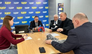 Заместитель Председателя Народного Совета Андрей Крамар провел рабочую неделю, включавшую несколько важных встреч