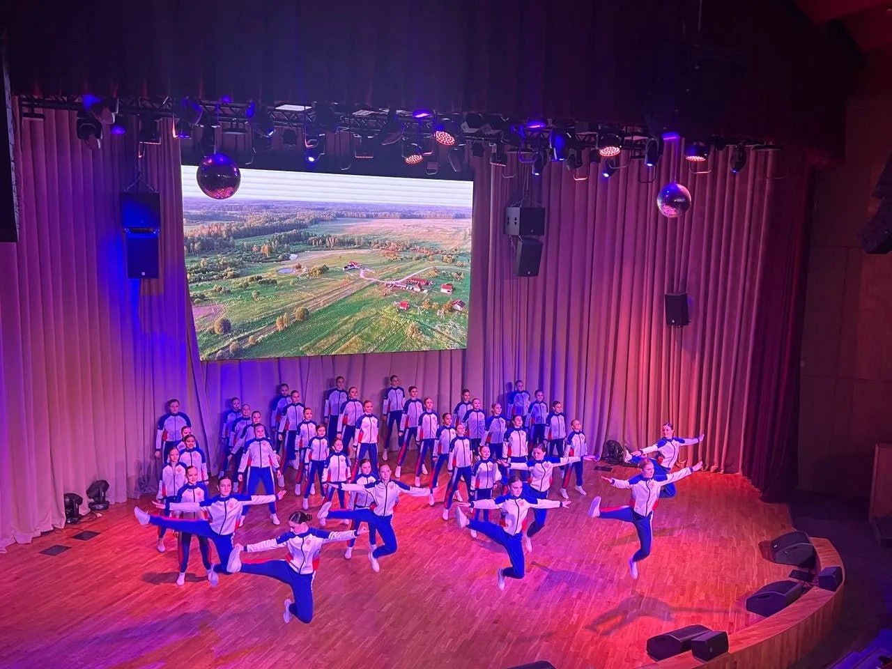 В ДДЮТ Мариуполя прошёл двухдневный марафон детского творчества