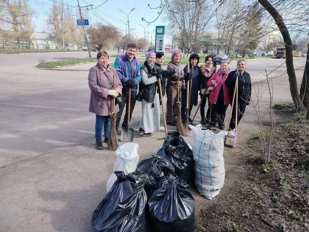 Чистота начинается с нас: Червоногвардейский район присоединился к акции «Зелёный Донбасс», с целью реализации партийного проекта "Городская среда"