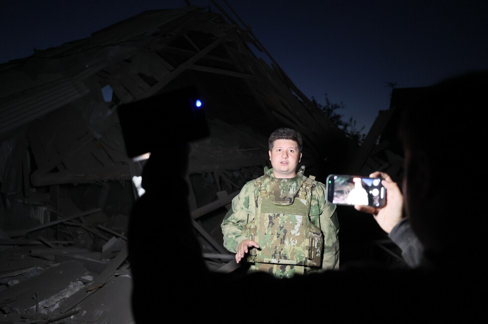 Корреспондент «Известий» пострадал при атаке БПЛА в Донецке