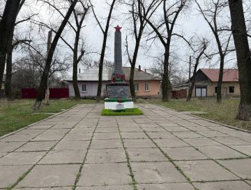 Роман Конев: В рамках партийного проекта «Единой России» «Донбасс — наш дом», курируемого Алексеем Муратовым, в Никитовском районе провели работы по улучшению общественных пространств и санитарной очистке