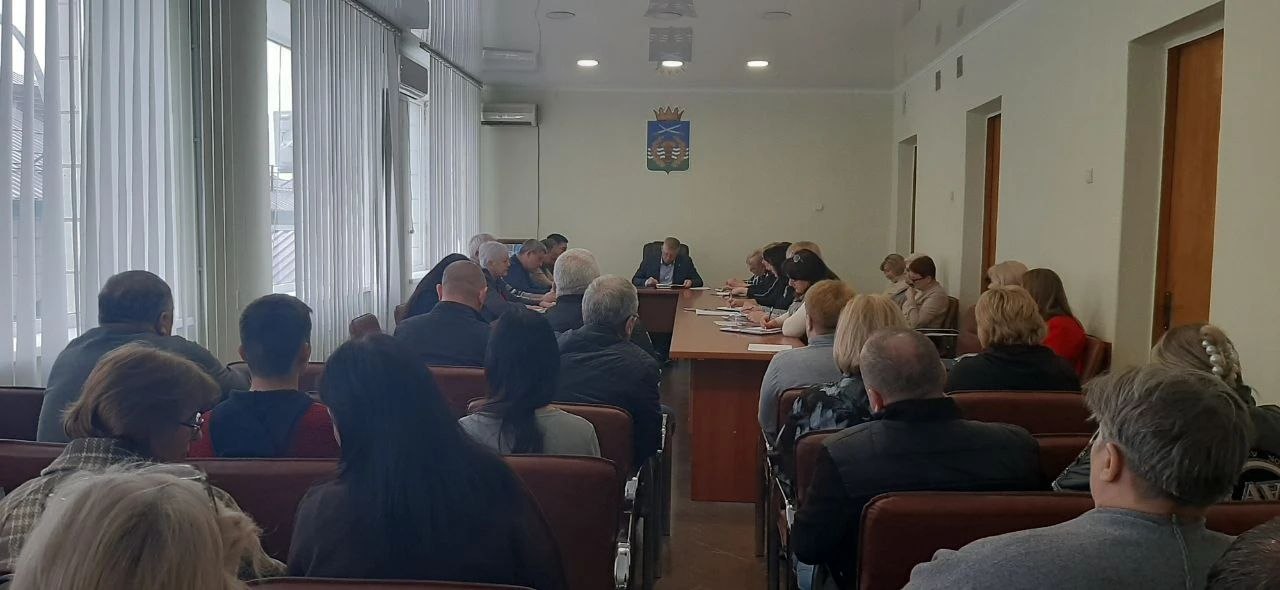 Сергей Юзвинкевич: Сегодня провёл расширенное аппаратное совещание с начальниками отделов и структурных подразделений