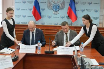 Минобрнауки ДНР и Санкт-Петербургский государственный университет подписали соглашение о сотрудничестве, которое предусматривает взаимодействие по ряду направлений и проведение совместных мероприятий со школьниками...