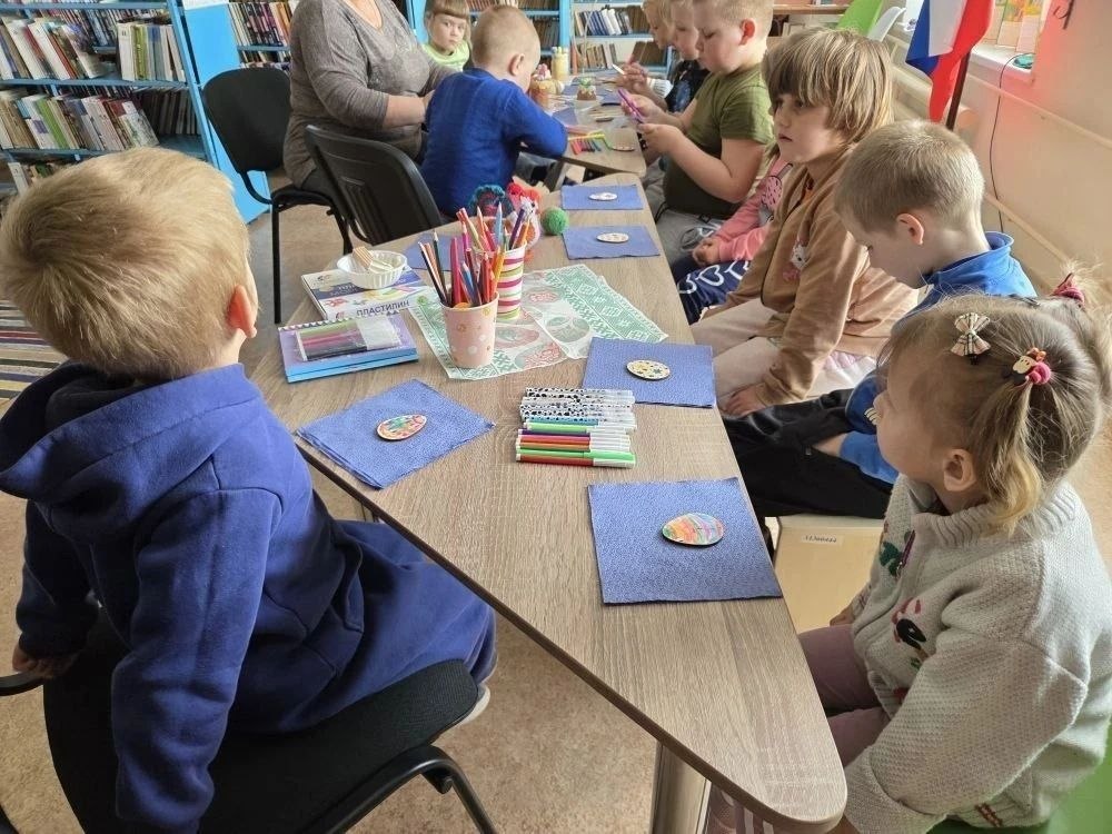 В Старобешевском округе прошла творческая мастерская «Пасхальный сувенир»