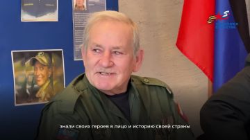 7 марта в школе № 13 города Тореза в рамках проекта «Служу Отечеству», реализуемого фондом «Защитники Отечества», состоялся урок мужества