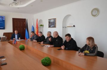 Внеочередное заседание Торезского городского совета