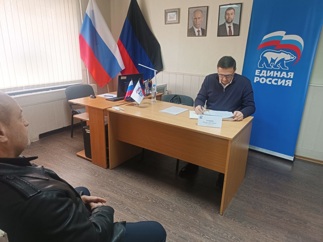 В общественной приёмной прошёл приём депутата городского совета