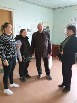 Заведующей Камышеватским территориальным сектором Ириной Цебро проведена встреча с жителями населенного пункта