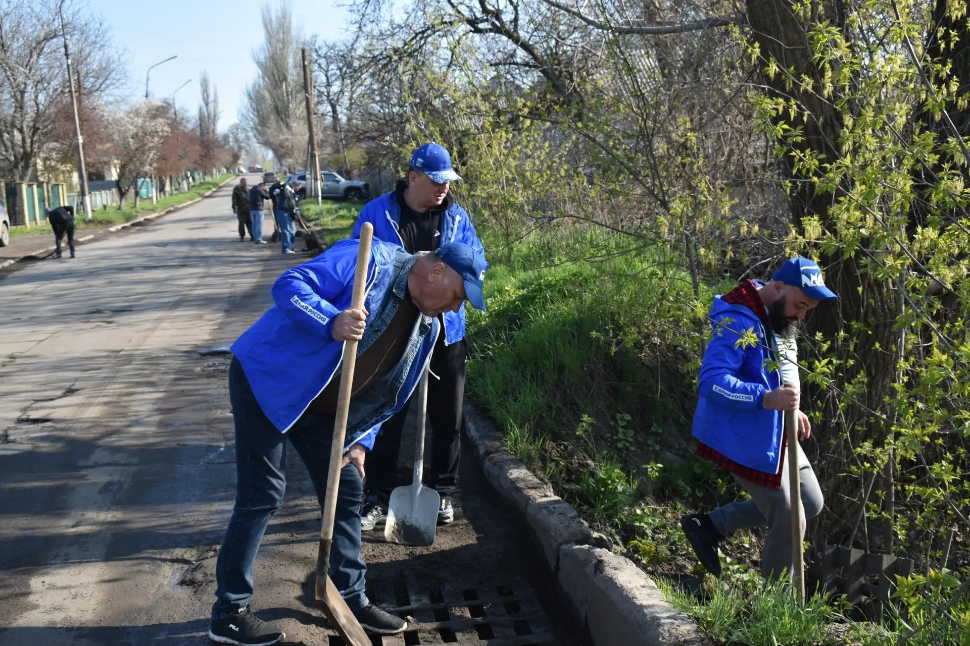 Игорь Лызов: Амвросиевский округ присоединился к республиканскому субботнику