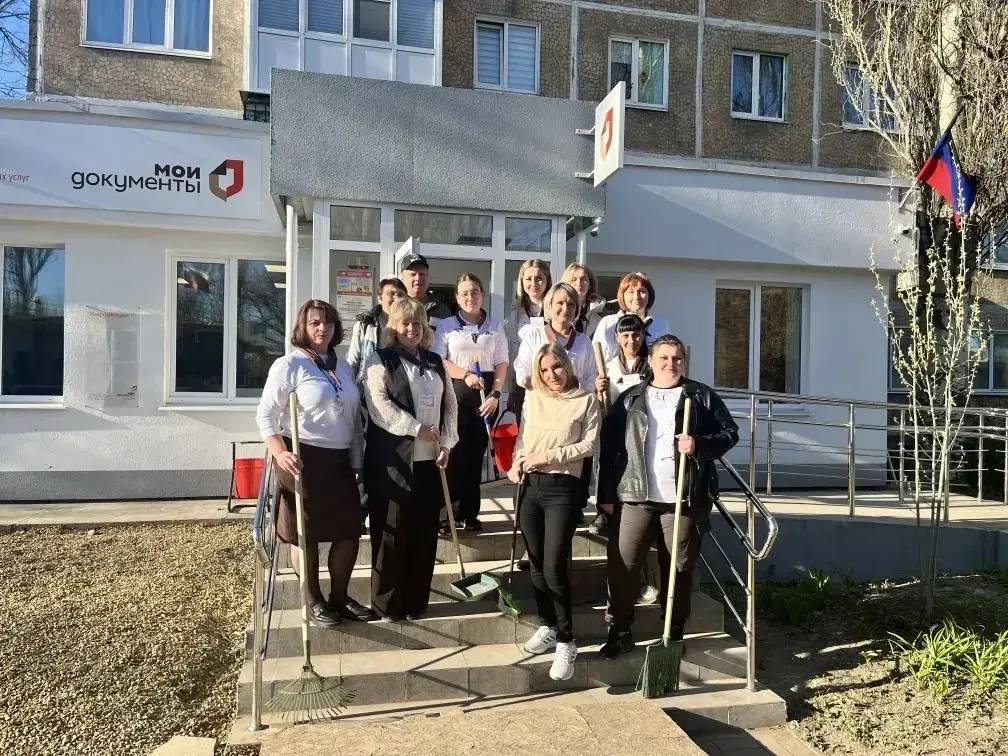 Сегодня в центрах «Мои документы» состоялся общереспубликанский субботник, объединивший сотрудников вокруг важной задачи — создания комфортной и благоустроенной среды