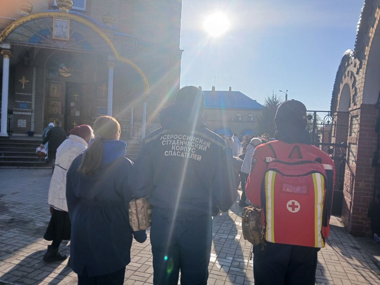 Добровольцы Донецкого РО ВСКС обеспечили безопасность во время праздничных богослужений