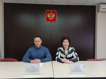 Александр Пеняев: На очередном аппаратном совещании, которое сегодня провел вместе с председателем Ясиноватского муниципального совета Анной Бондарь, подвели итоги общереспубликанского субботника, определили круг задач по...