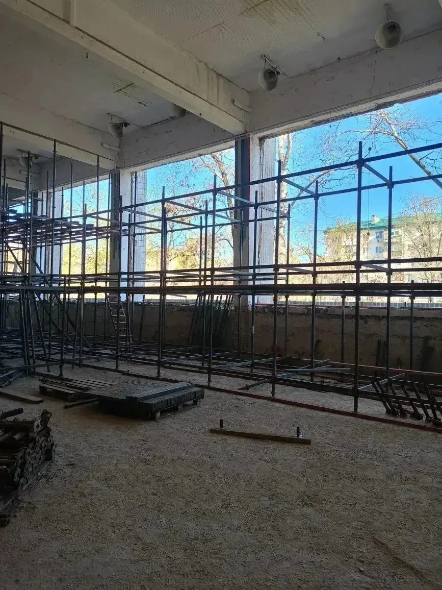 Строители из Петербурга рассказали о ремонте ДК «Металлургов»