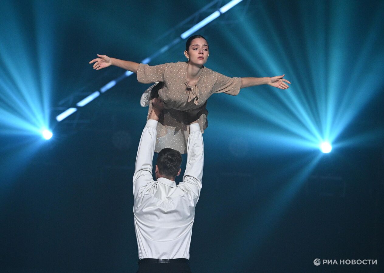 Данные фигуристов Медведевой и Энберта внесли в базу "Миротворца"