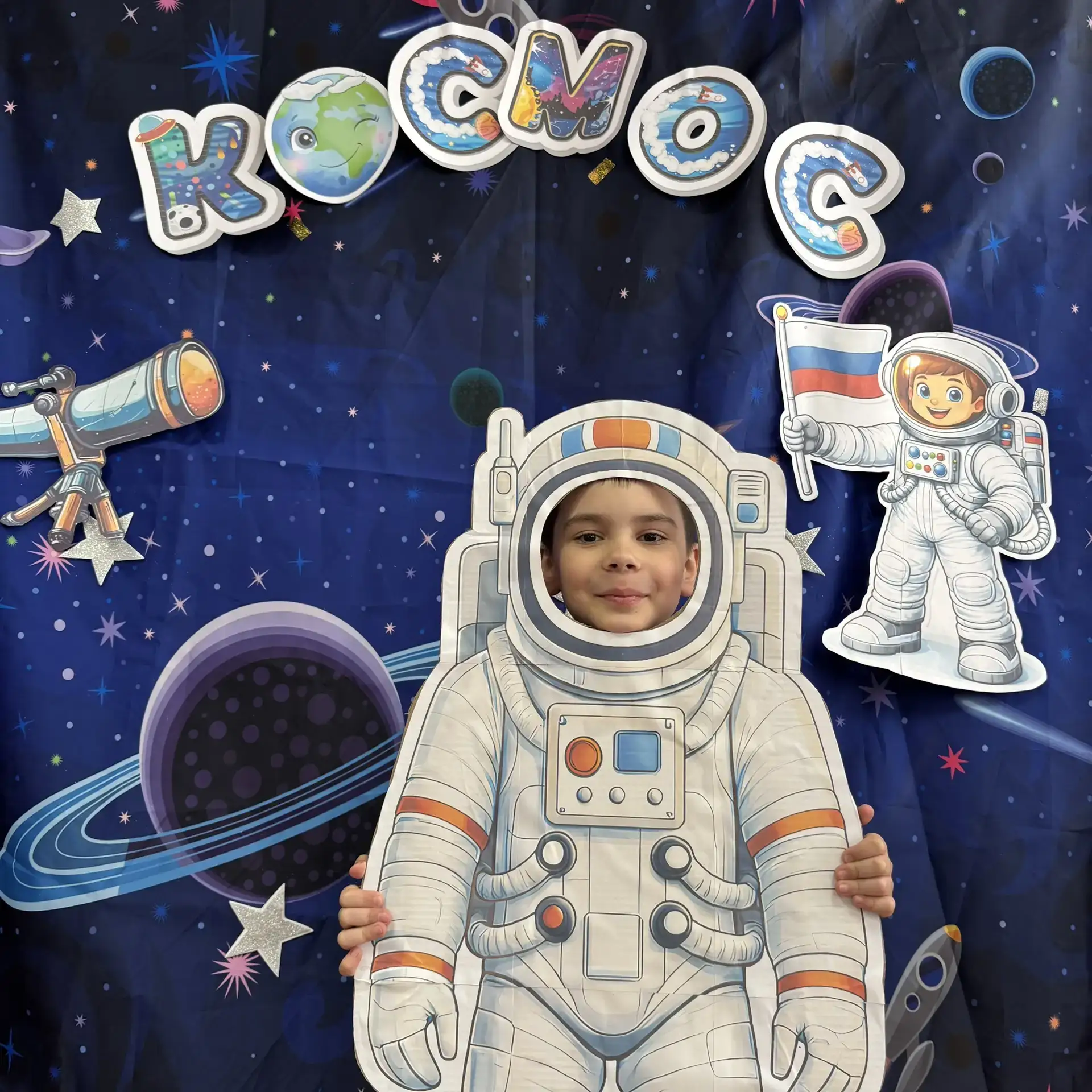 В ГБОУ «Школа №3 г.о. Дебальцево» прошёл цикл мероприятий, посвящённых Дню космонавтики