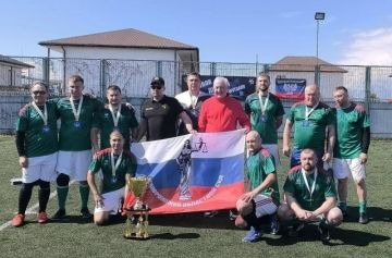 Состоялся товарищеский матч по мини-футболу среди судей Донецка, Запорожья и Саратова