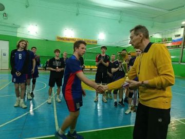 Кубок по волейболу. В Енакиево прошел кубок по волейболу, приуроченный к празднованию Дня космонавтики, посвященный летчику-космонавту Г.Т. Береговому