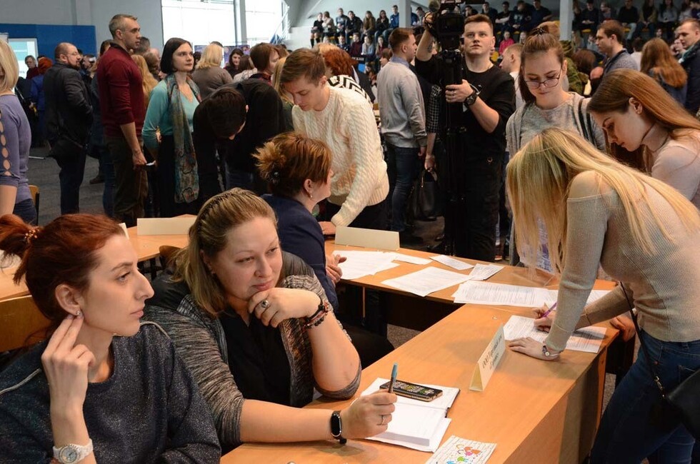 Жители ЛНР активно подают заявки для участия в проекте «Кадры»