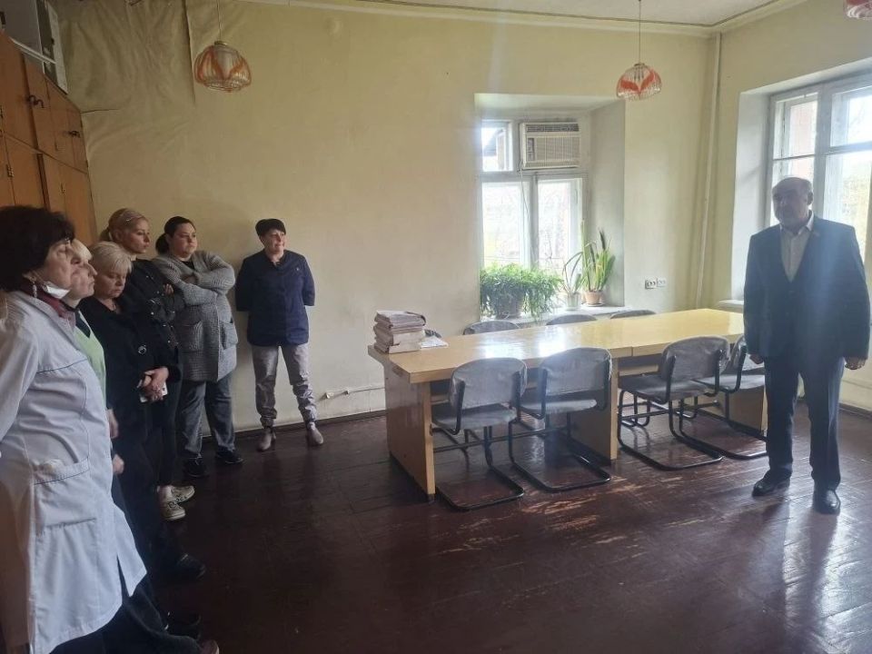 �������, 14 ������, � ������ ��������� ����� ��� ������ ��������, ������� ����������� ���������� ������ ��������� ��������� ������ ������� � �������� ���������� ������ �� ��. ��������, 18�