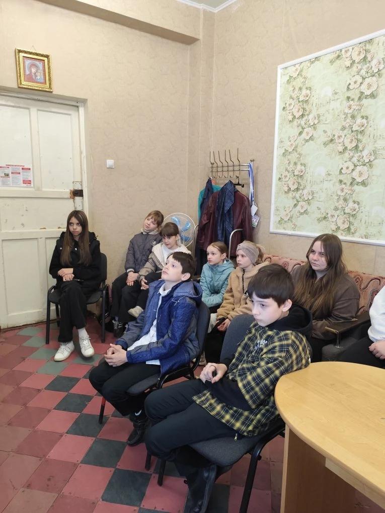 Для учащихся Новосветской школы № 1 прошла презентация «Незнакомые предметы. Защита от терроризма и экстремизма»