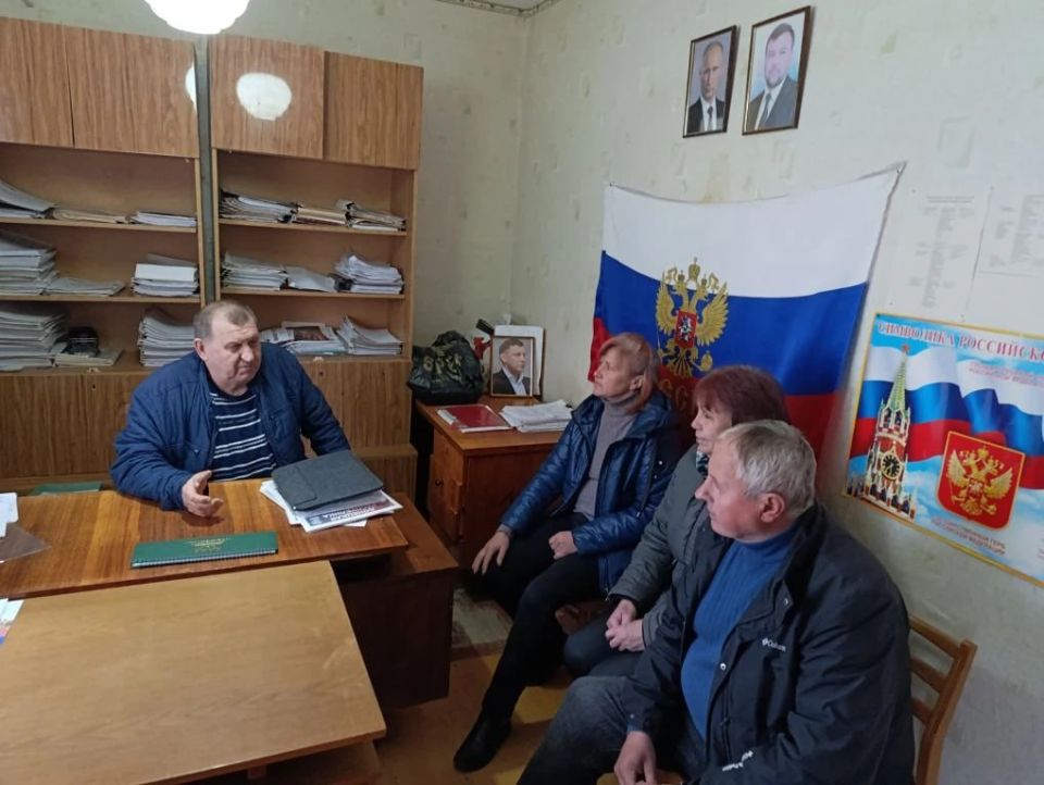 Заведующий Солнцевским территориальным сектором Сергей Сеферов провел встречу с трудовым коллективом ООО "Солнцево"