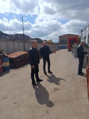 ���� ���������: ���������� ���������� ������� ������ ������ ������ ��ջ, � ��������