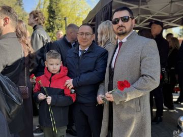 ������ ������: ������ � ������������� ����� ������ �������� ������������ �������, ����� ������ ����������� ��������, ���������� � ���������� ��� ���� �������� ������ ����������� ���� � ���� 80-����� ���������� ���� � ������...