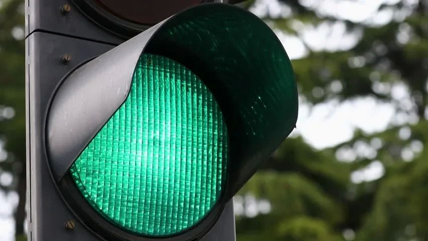 В Ильичевском районе введен в эксплуатацию новый светофорный объект