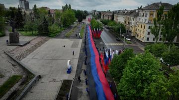 � �������� ���������� 200-�������� ���� ���