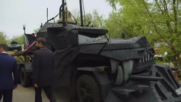 Сегодня в культовом месте впервые побывал Глава ДНР и представитель от законодательного органа гос