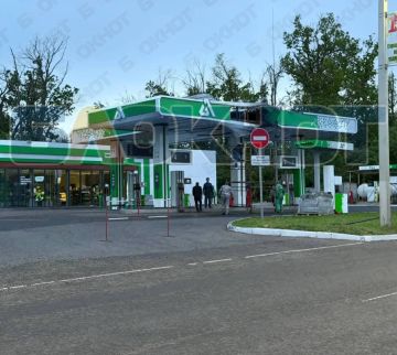 Дрон ВСУ ударил по АЗС в Волновахе
