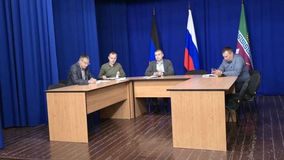 Сегодня в Администрации Старобешевского муниципального округа состоялось заседание муниципального штаба по контролю и оказанию помощи в подготовке объектов жилищно-коммунального комплекса и социальной сферы на территории...