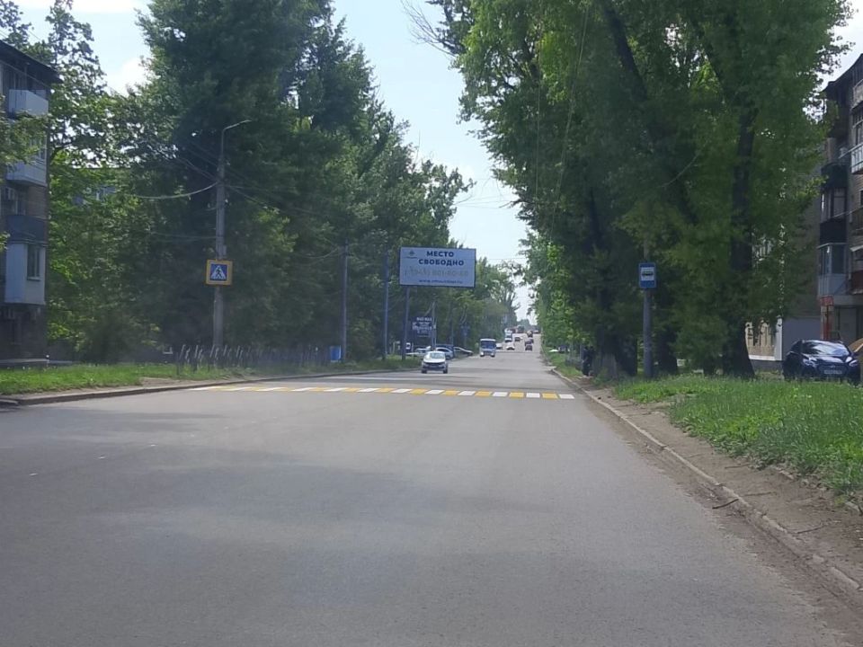 С целью обеспечения безопасности дорожного движения проведены работы по нанесению дорожной разметки «пешеходный переход» по ул. Ленина (в районе остановки «Почта» и на пересечении ул. Грибиниченко)
