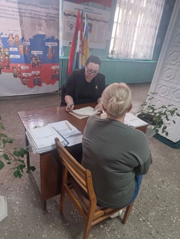 Личный приём. Батюкова Наталья Викторовна, депутат Снежнянского городского совета ДНР первого созыва, фракция Всероссийской политической партии «Единая Россия», провела личный приём граждан в территориальном комитете...