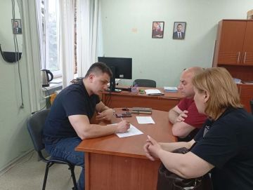 Сегодня в администрации округа личный прием провел заместитель главы администрации округа Артем Поликарпов