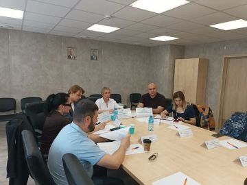 В Мариуполе обсудили летнюю занятость и досуг трудных подростков